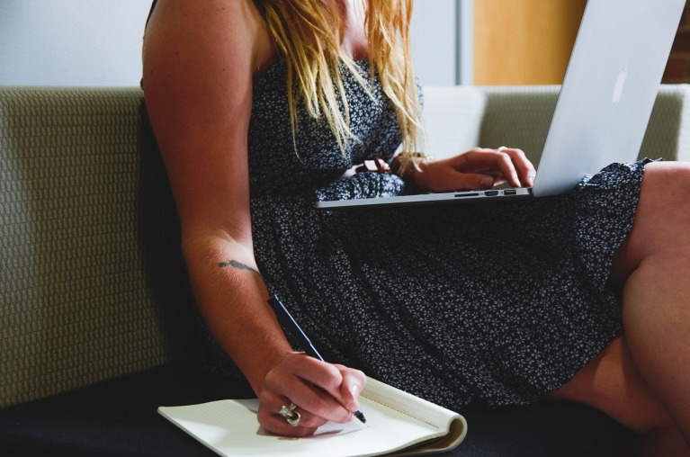 freelancer working laptop